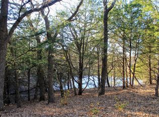 717 S Briaroaks Rd, Burleson, TX 76028