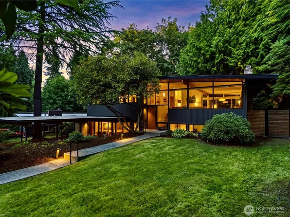 17128 2nd Avenue SW, Normandy Park, WA 98166