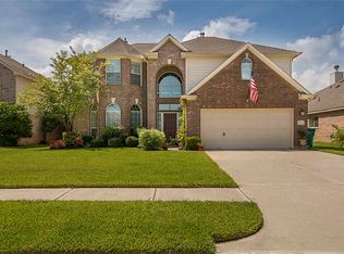 1016 Autumn Brook St, Seabrook, TX 77586