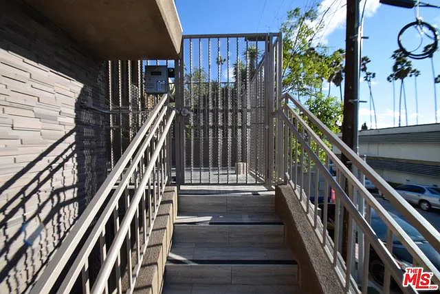 2016 Rodney Dr #201 — Photo 26
