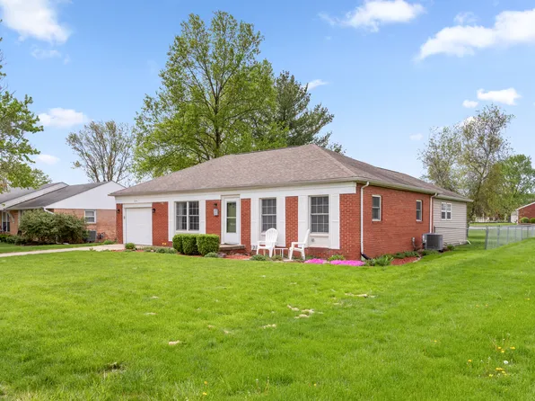 24 Walnut St, Pittsboro, IN 46167