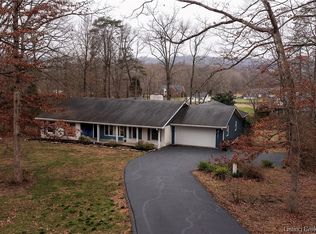 419 Southern Hills Dr, Borden, IN 47106