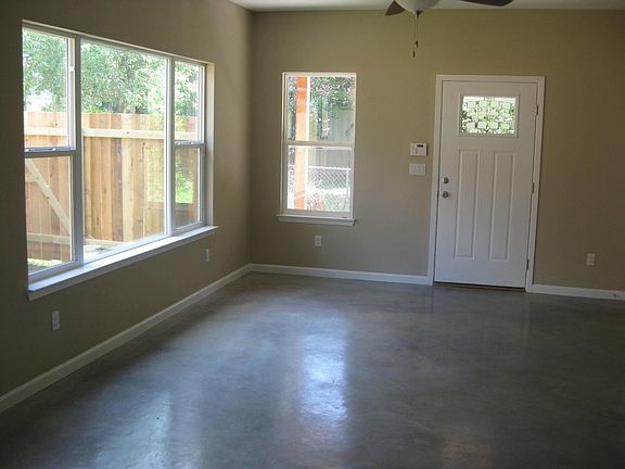 3rd image of 5312 Roosevelt Ave