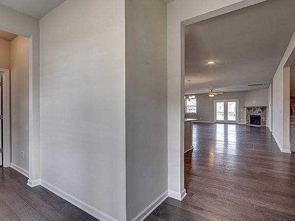 3rd image of 6407 Birchtree Dr #105-lot 28