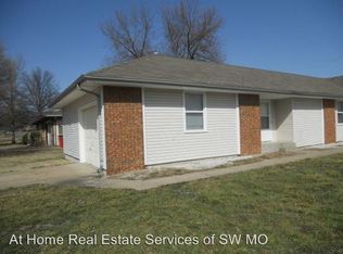 1031 W Sunset St, Springfield, MO 65807