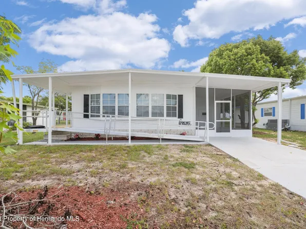 14272 Rialto Ave, Brooksville, FL 34613