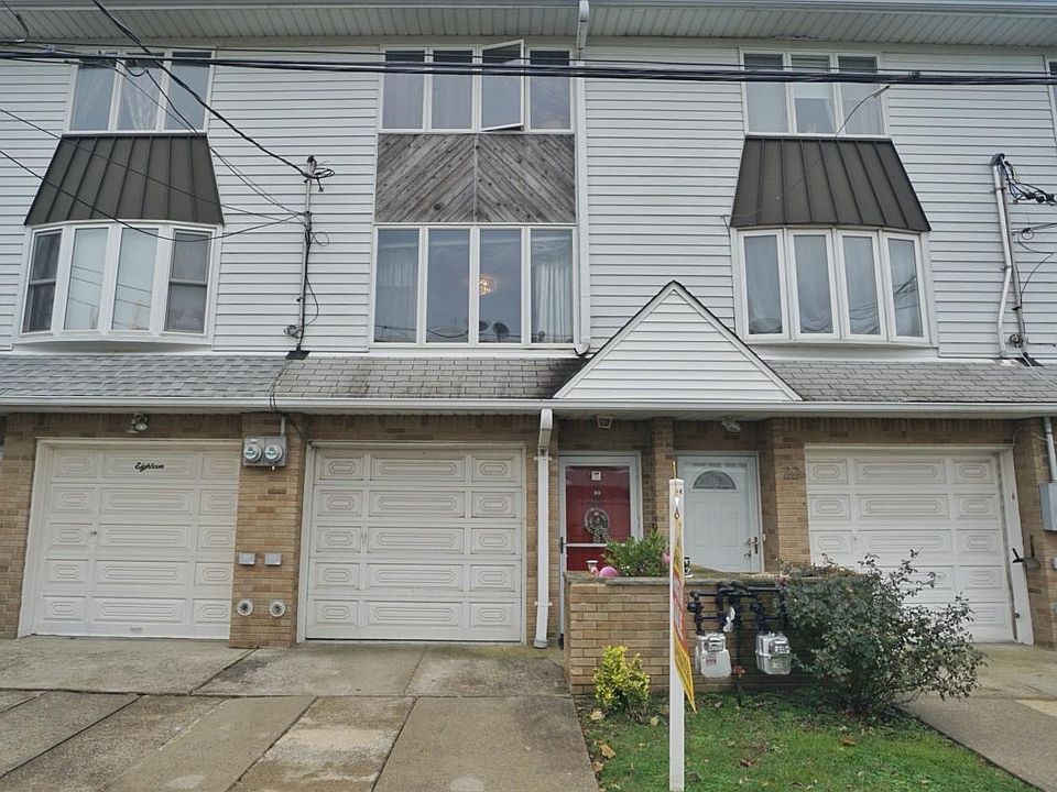 1st image of 20 Peggy Ln