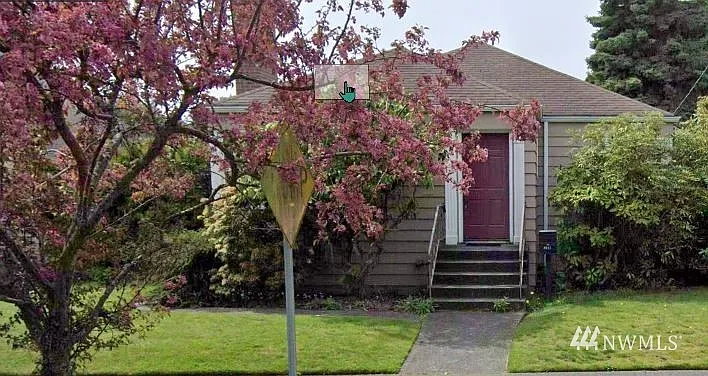 8045 Mary Avenue NW photo 1