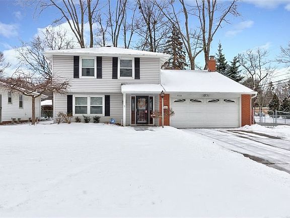 2nd image of 6722 Larchmont Dr