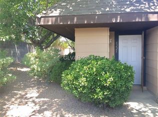 6225 Meadowhaven Ln, Las Vegas, NV 89103