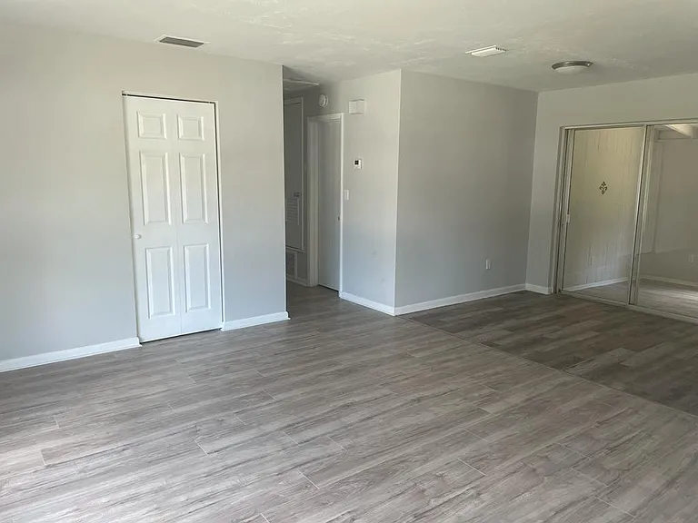 1456 W Wellington Dr — Photo 9
