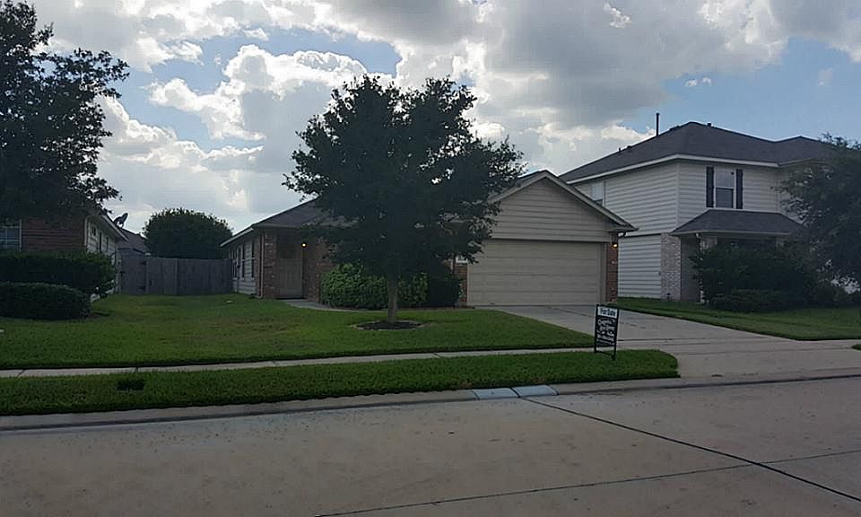 1st image of 5927 Fergis Dr