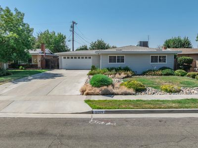 1209 W Water St, Hanford, CA, 93230