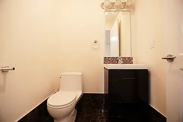 Rented by R New York