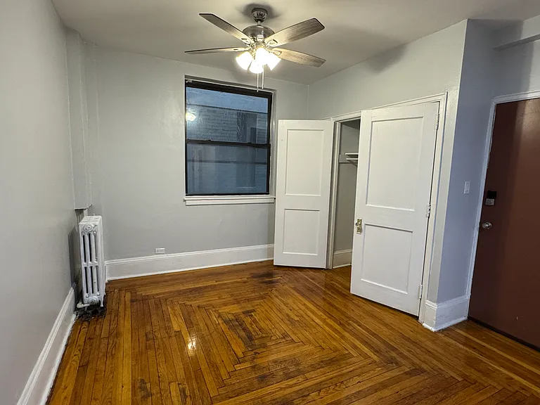 948 Court St #304 — Photo 4