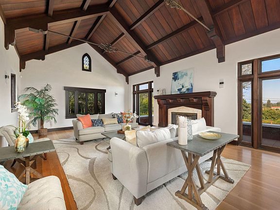 2nd image of 662 Escalona Dr