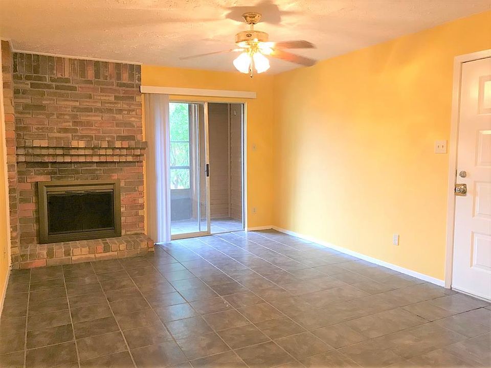 1st image of 10555 Turtlewood Ct Unit 1303