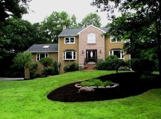 27 Sylvan Ln, Boylston, MA 01505