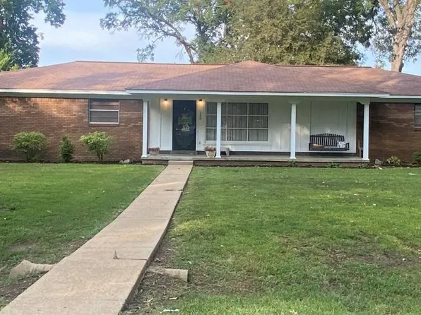 300 Kenneth St, Greenwood, MS 38930