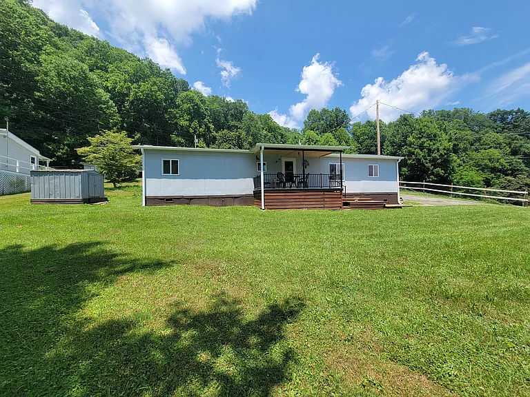 53 Lookout Ln — Photo 2