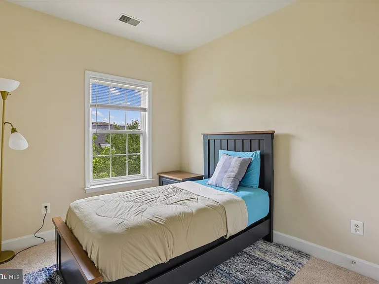 567 Pelican Ave — Photo 16