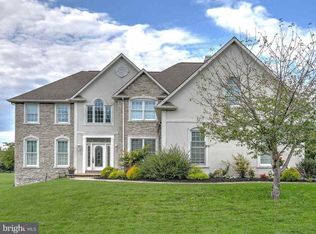918 Heritage Hills Dr, York, PA 17402