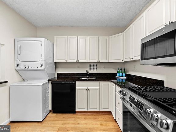 2nd image of 3701 S George Mason Dr Unit 1501N