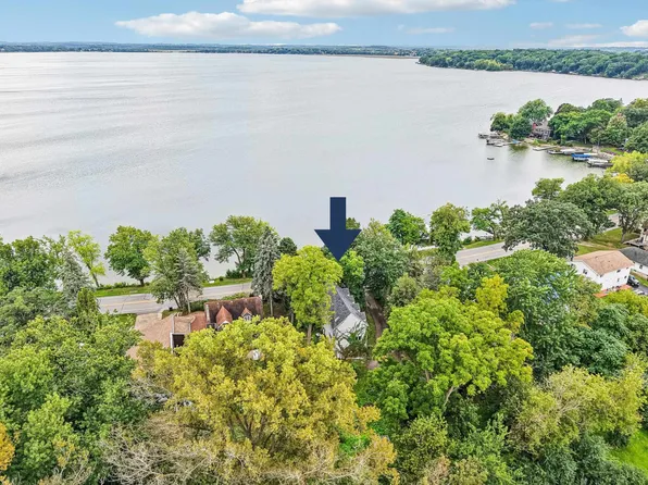 W7952 County Road B, Lake Mills, WI 53551