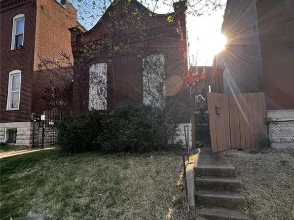 4130 Oregon Ave, Saint Louis, MO 63118
