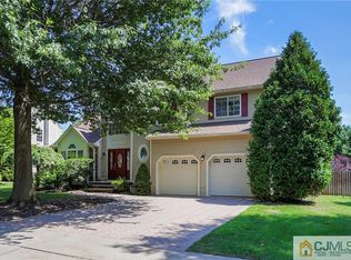 19 Woodruff Dr, Matawan, NJ 07747