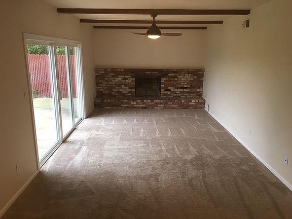 3rd image of 6047 Keats Cir