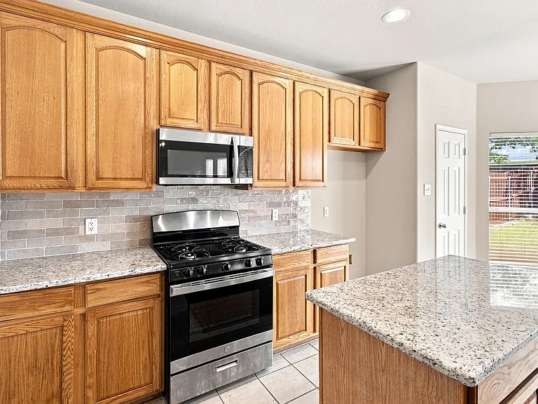 8009 Riverwalk Trl — Photo 19