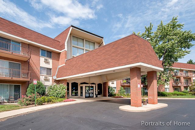 1st image of 1188 Royal Glen Dr APT 321
