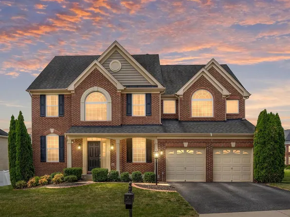 105 Coachman Cir, Stafford, VA 22554