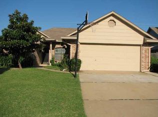 17632 Iron Ln, Edmond, OK 73012