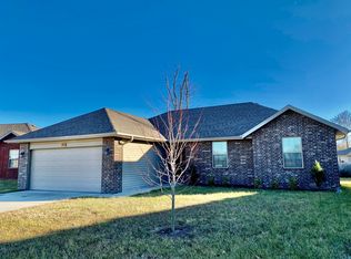 4532 W Brownstone Trce, Springfield, MO 65807