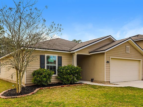 3rd image of 2412 Bonnie Lakes Dr