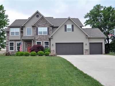 32142 Ventanas Cir, Avon Lake, OH, 44012
