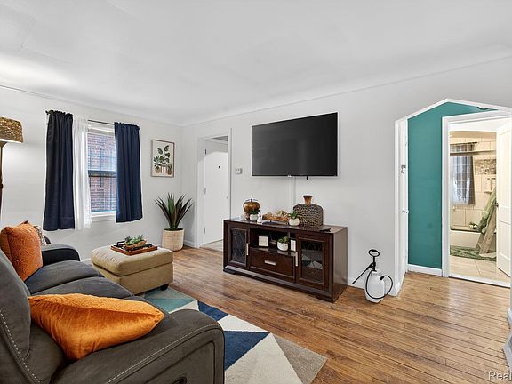 4th image of 18729 Sunderland Rd