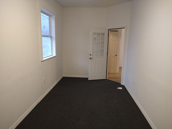 4th image of 1370 E Utica St Suite 3