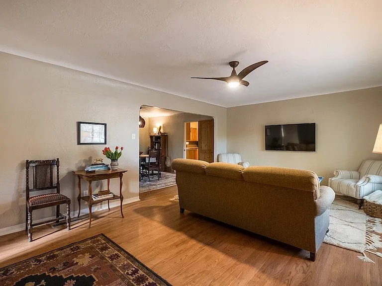 3812 Calle Del Monte NE — Photo 4