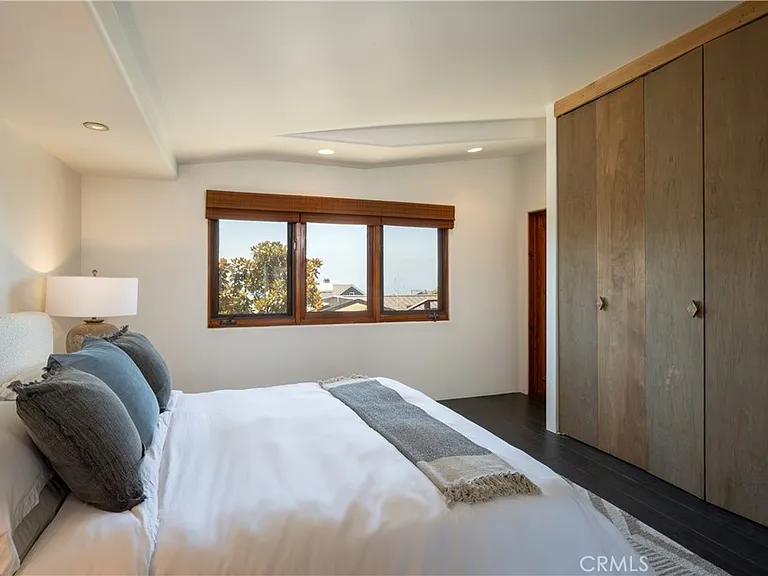575 Center St — Photo 10