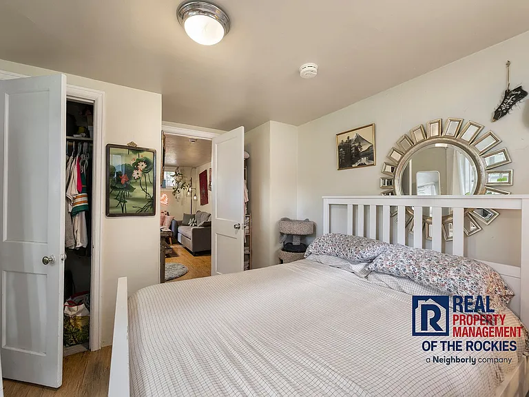 329.5 Edwards St — Photo 10