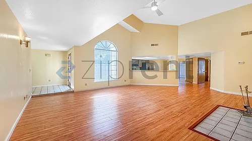 5490 N West Ave #104 Photo 1 5490 N West Ave #104 Photo 1