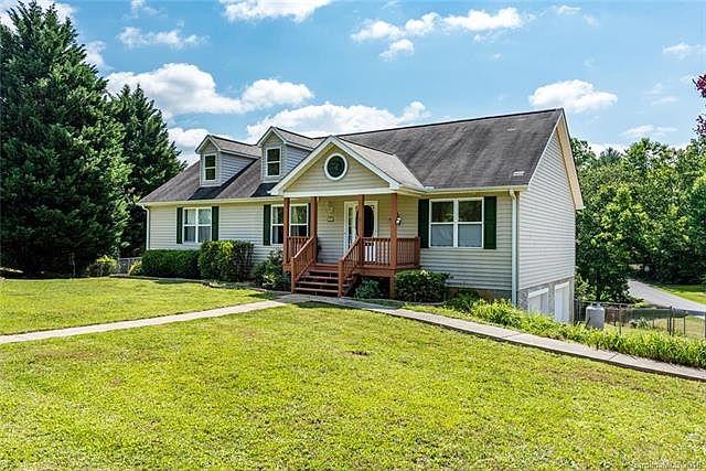 1st image of 1 Swan Cir