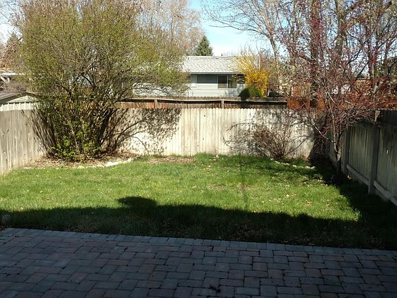 nice north facing yard for entertaining