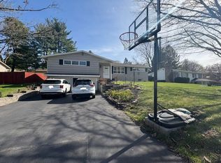 121 Margo Ln, Fayetteville, NY