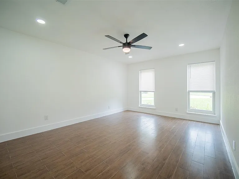 4815 Caris St — Photo 25