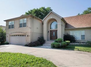 2615 Appletree Ln, Northbrook, IL
