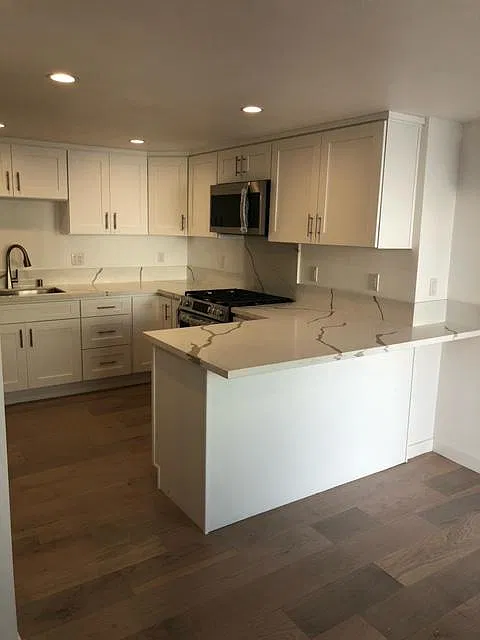 Studio, 670 sqft, $2,250 — Photo 3